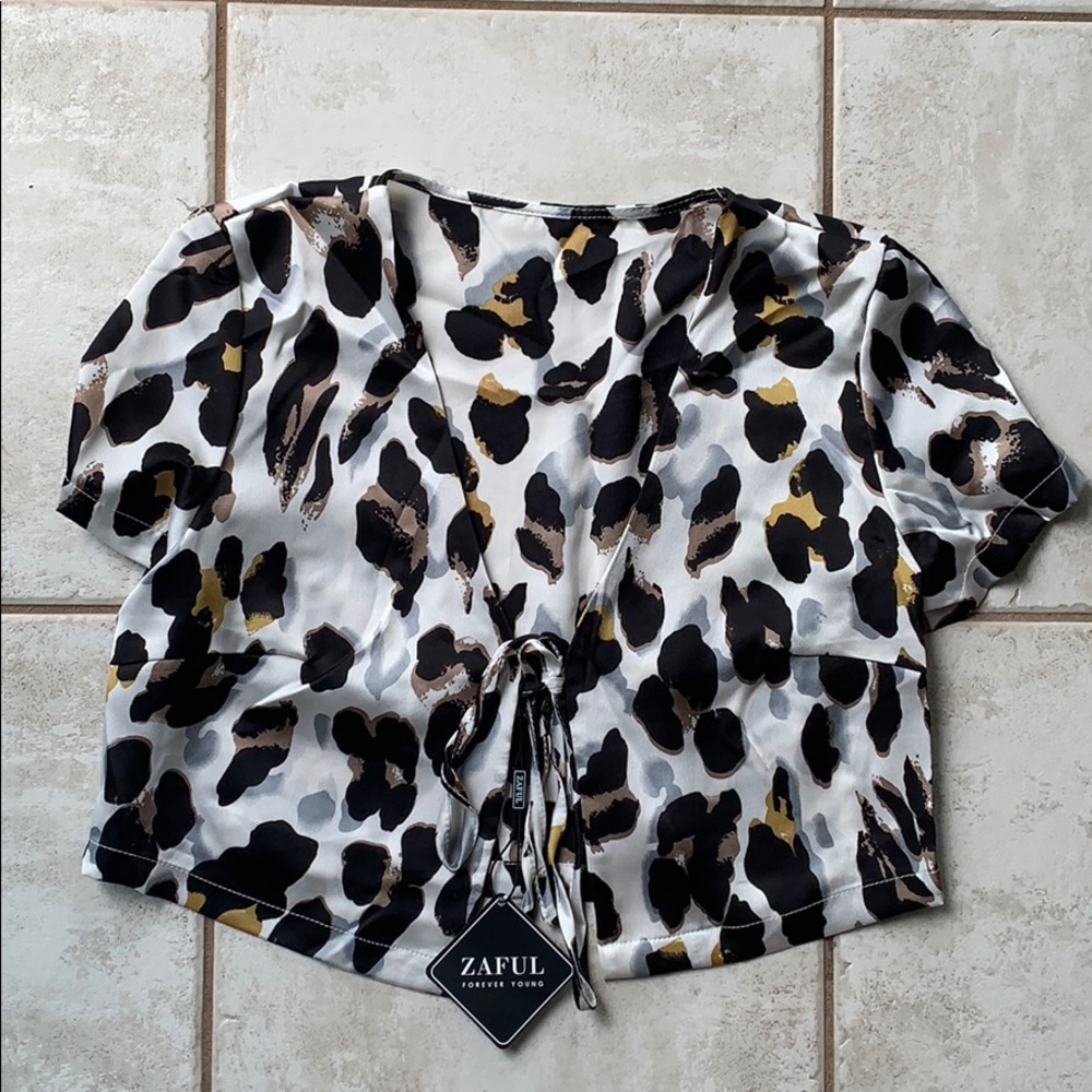 BOGO FREE! NWT ZAFUL Top - Picture 2 of 4